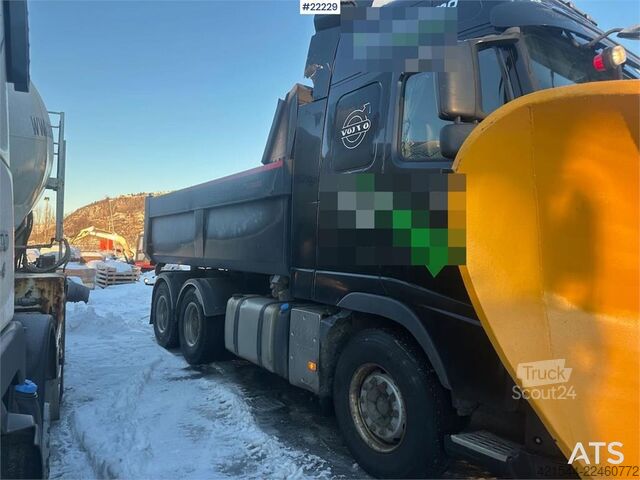 Dumper Volvo FH540 6x4 plow-rigged combi truck w/ 2007 Kel-Berg