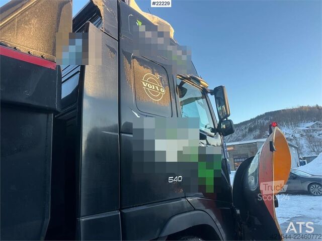 Dumper Volvo FH540 6x4 plow-rigged combi truck w/ 2007 Kel-Berg