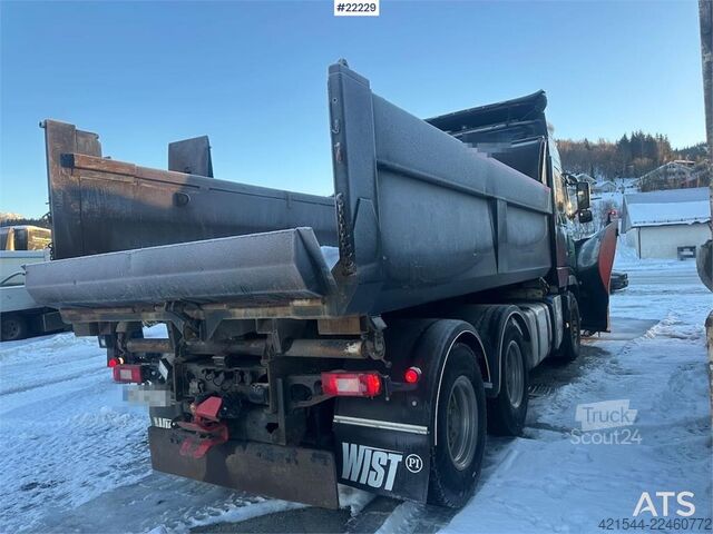 Dumper Volvo FH540 6x4 plow-rigged combi truck w/ 2007 Kel-Berg