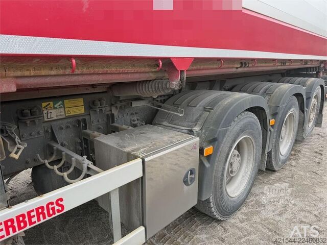  Volvo FH 540 8x4 tipper w/ Kilafors 2 axle trailer. Low
