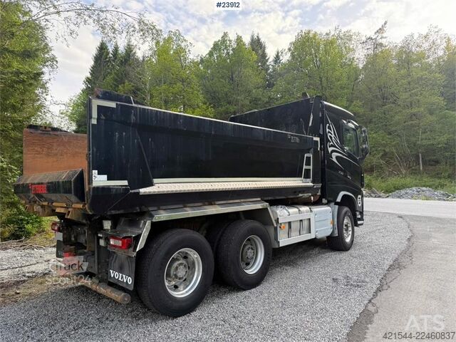 Самосвал Volvo FH16 750 tipping truck