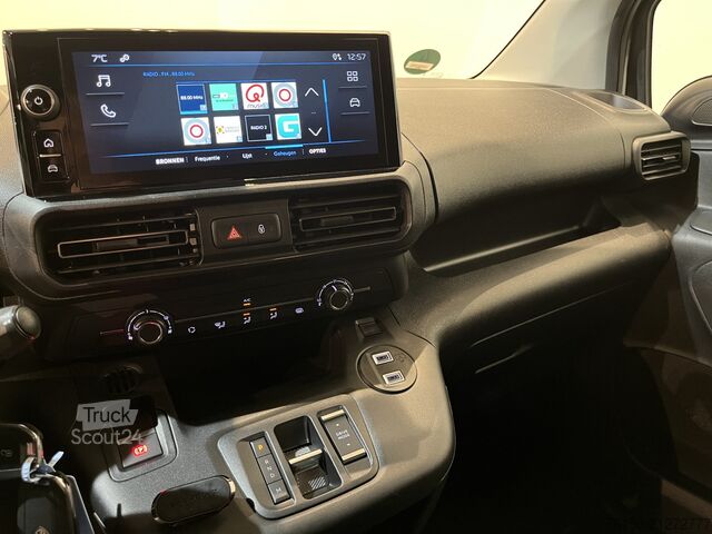 High-roof van Peugeot Partner 1.5 BlueHDi L2 130 PK Automaat / Euro 6...