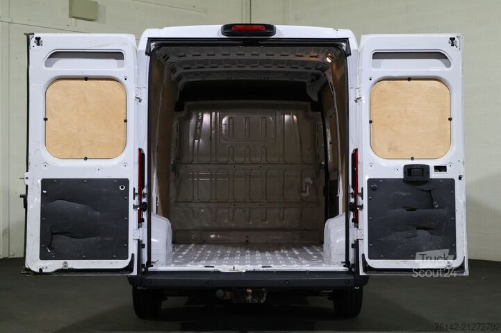 Panel van Fiat Ducato 2.3 MultiJet 130pk L2 H2 Airco Navigatie...