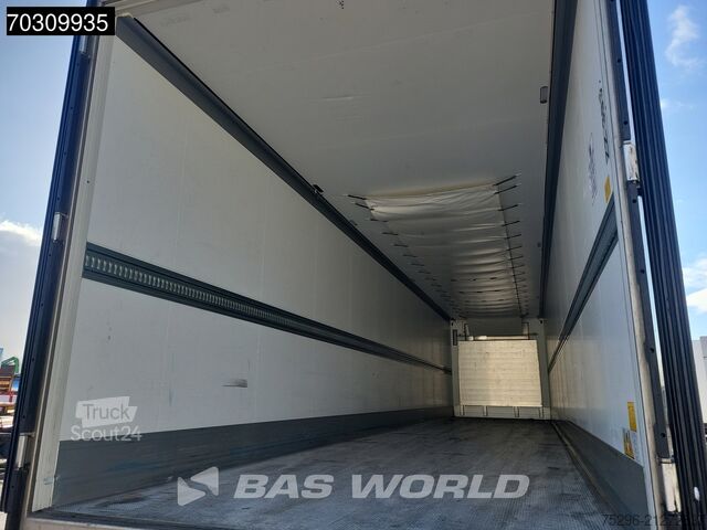 Рефрижераторная/морозильная транспортировка Schmitz SCB*S3 3 axles Blumenbreit