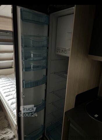 Przyczepa kempingowa Hobby De Luxe UL