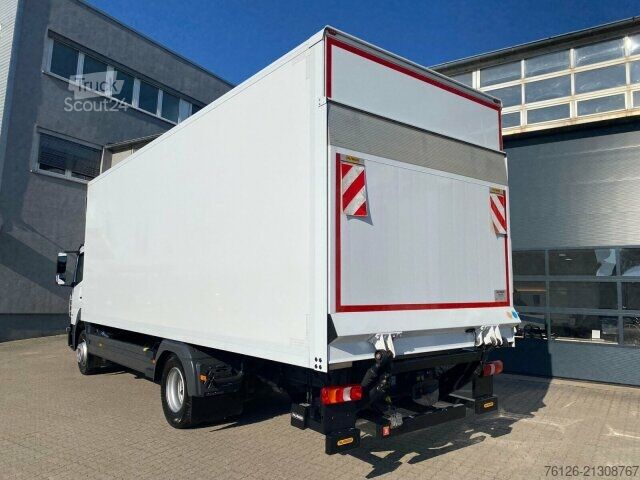 Kuorma-auto umpikorilla Mercedes-Benz Atego 1327L LBW/AHK/HPE/Klima/Koffer mit Filz