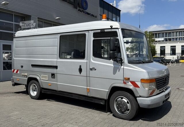 Ван с двойна кабина mercedes-benz Vario  815d klima/ Autom./ Standh./ Regal