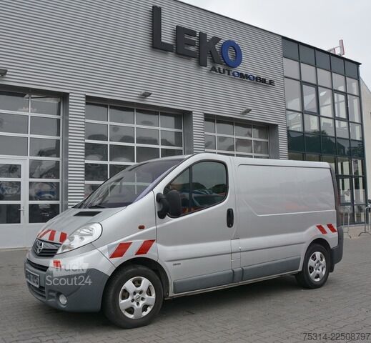 Панелен ван opel Vivaro 2.0 CDTI 2,9t WERKSTATT REGAL* Automatik/Standhezung/Klima/PDC/Euro 5