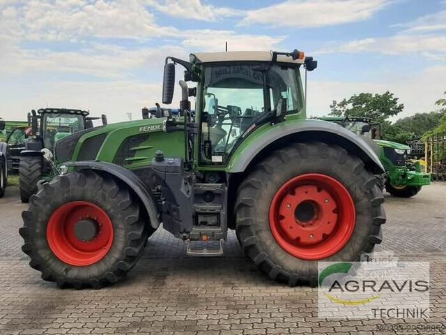 Traktors Fendt 828 VARIO S4