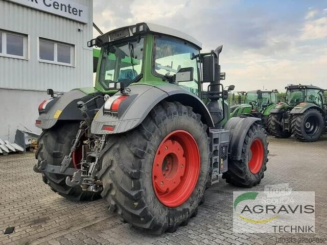 Traktors Fendt 828 VARIO S4