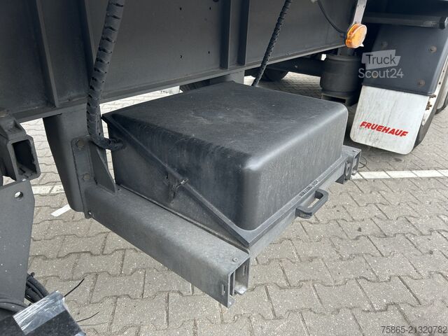 Kovček Fruehauf FSRMD4 / Box / Laadklep 2000 kg / Lift as / APK...