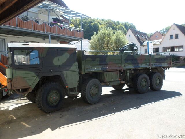 Lastbil med flak MAN KAT 1  8x8  10 Ton   Winde  Top Zustand