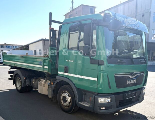 Tresidig tippbil MAN 8.220 TGL, Klima, 3 Sitze, 2x AHK, 1.Hand