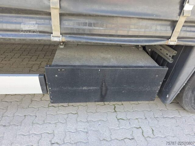 Åpen semitrailer med presenning SCHMITZ CARGOBULL Gardine LL, Hubdach, Lift, 115.913 Original Km!