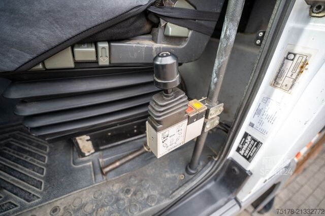 قلابة مع رافعة Mercedes-Benz ACTROS 2632 K-MP3 + FASSI F170A.22