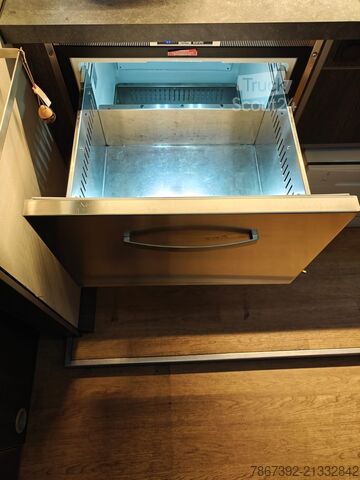 Kemperkravas automašīna DAF CF75