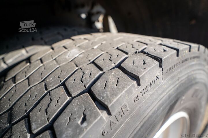 Dekzeil RENAULT PREMIUM 300 DXI + DHOLLANDIA 1.5T.