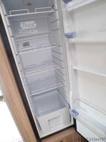 Yarı entegre karavan BÜRSTNER Limited T 660 Markise, el. Hubbett, SAT/TV