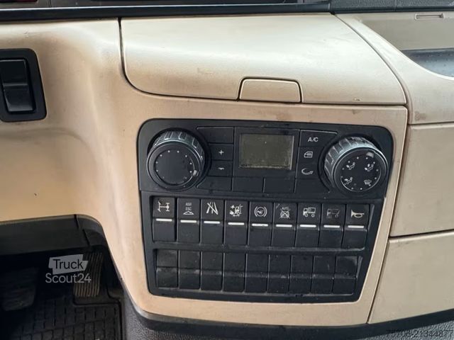 Dobozos teherautó MAN 18.340 TGM*6 m Schwenkwand*2to LBW*2x AHK*Kamera