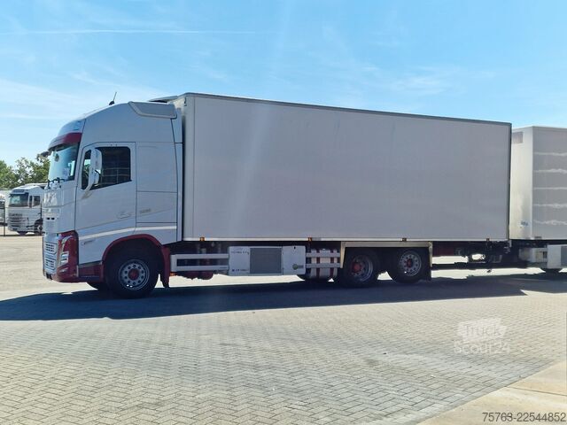 Prevoz v hladilniku/zamrznjenem stanju Volvo FH 13.500 6x2*4 - XL - Thermoking frigo - Retar...