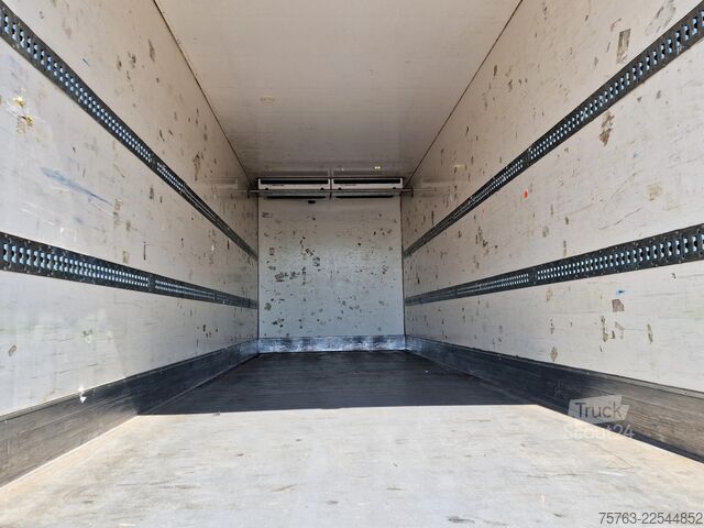 Prevoz v hladilniku/zamrznjenem stanju Volvo FH 13.500 6x2*4 - XL - Thermoking frigo - Retar...