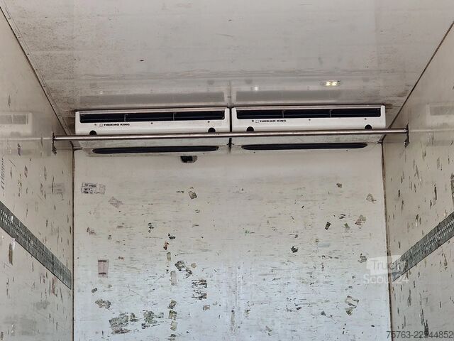 Prevoz v hladilniku/zamrznjenem stanju Volvo FH 13.500 6x2*4 - XL - Thermoking frigo - Retar...