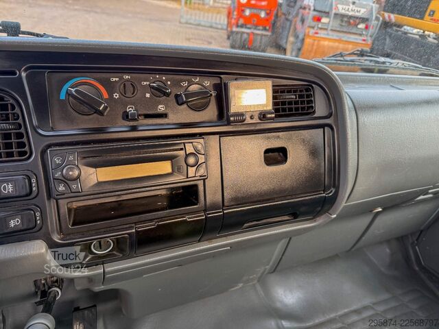 Furgonetka pick-up FUSO Canter Pritsche + Kran