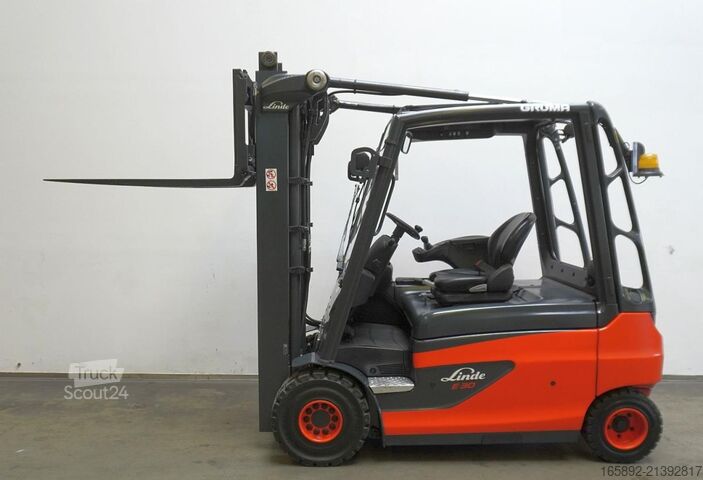 Iekrāvējs Linde E 30 L 387