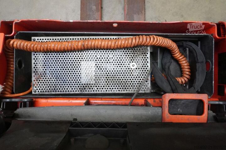 Manuālais palešu ratiņš Linde T 20 ION 1152