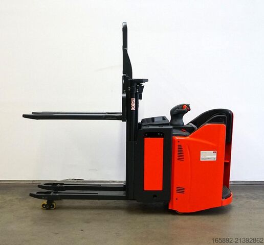 Stivuitor manual Linde D 12 SP 133