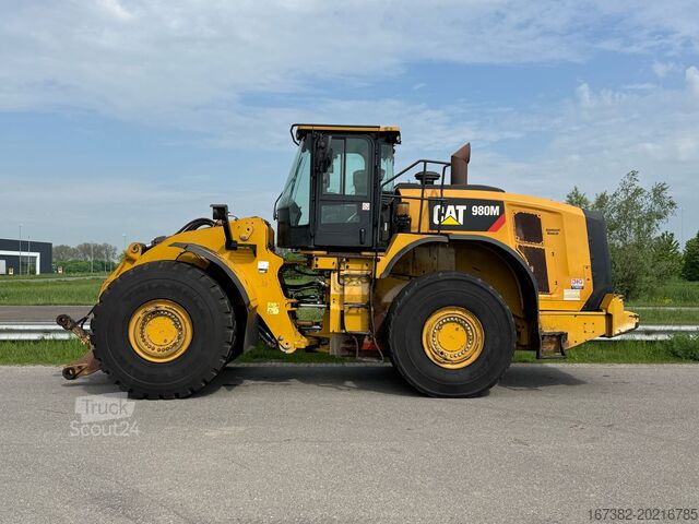 Carregadora de rodas Caterpillar 980M