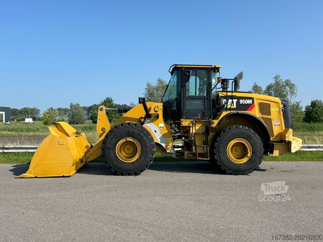 Carregadora de rodas Caterpillar 950M