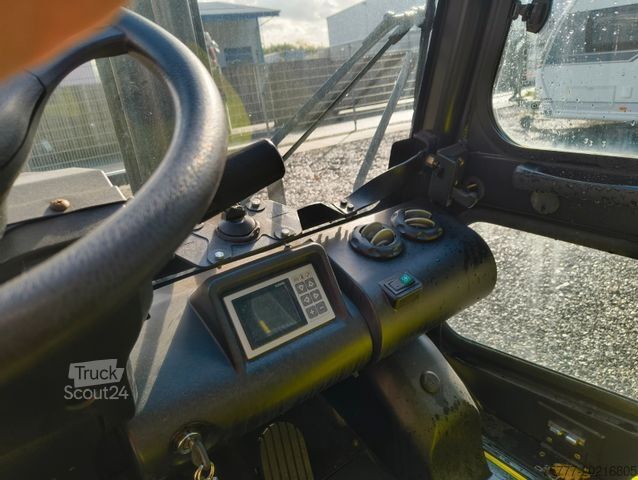 Carrello elevatore frontale CLARK C55SL -GAS-5,5t-Side Shift-Kabine