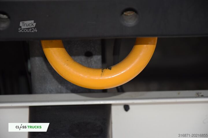 Semiremorcă frigorifică SCHMITZ CARGOBULL SKO FP 60 ThermoKing SLXi 300