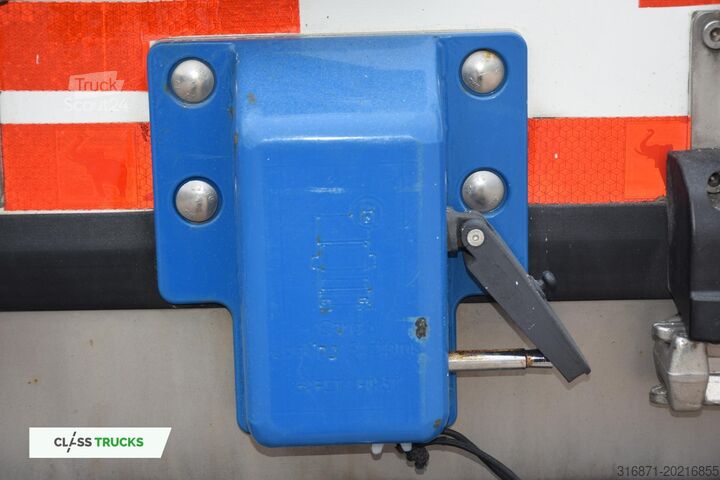 Semiremorcă frigorifică SCHMITZ CARGOBULL SKO FP 60 ThermoKing SLXi 300
