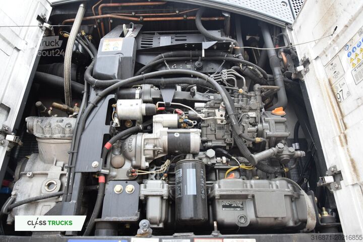 Semiremorcă frigorifică SCHMITZ CARGOBULL SKO FP 60 ThermoKing SLXi 300