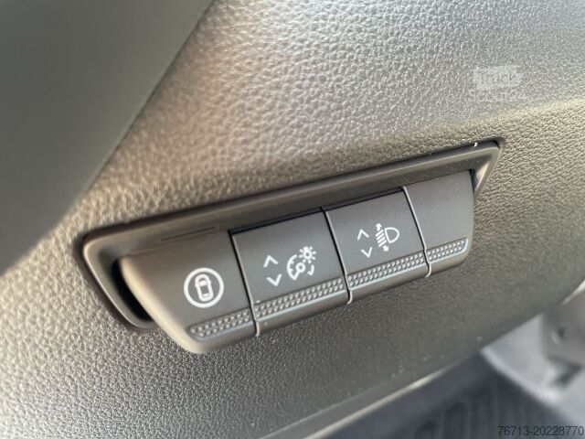 Furgon blaszak Renault FWD EXTRA L2H2 3,5t Blue dCi 150 NAVI NAVI