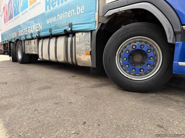 Glidende presenning Volvo FM 370 6x2 BOX 8m15 - LIFT + STEERING AXLE - EU...