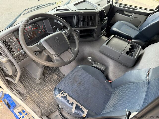 Glidende presenning Volvo FM 370 6x2 BOX 8m15 - LIFT + STEERING AXLE - EU...