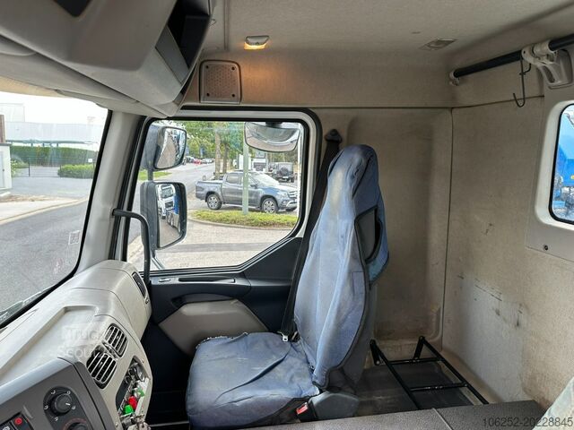 Plataforma elevatória Renault MIDLUM 280dxi 4x4 18m SKYLIFT / HUBARBEITSBÜHNE...
