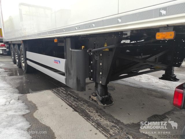 Hűtő félpótkocsi Schmitz Cargobull Reefer Standard