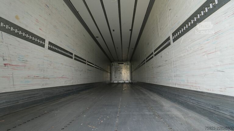 Transport réfrigéré/congélé Schmitz 3 Axle frigo trailer Carrier Maxima 1300