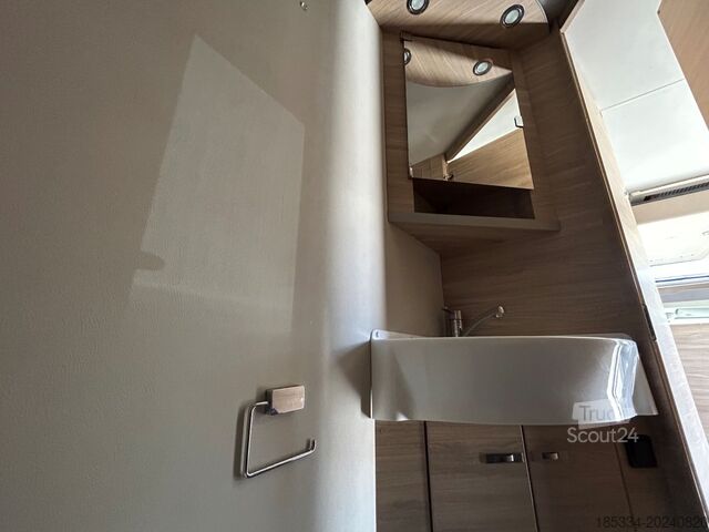 Ημι-ενσωματωμένο αυτοκινούμενο τροχόσπιτο Fiat Ducato Carasuite 650 MF Teilintegriert | Voll ausgestattet