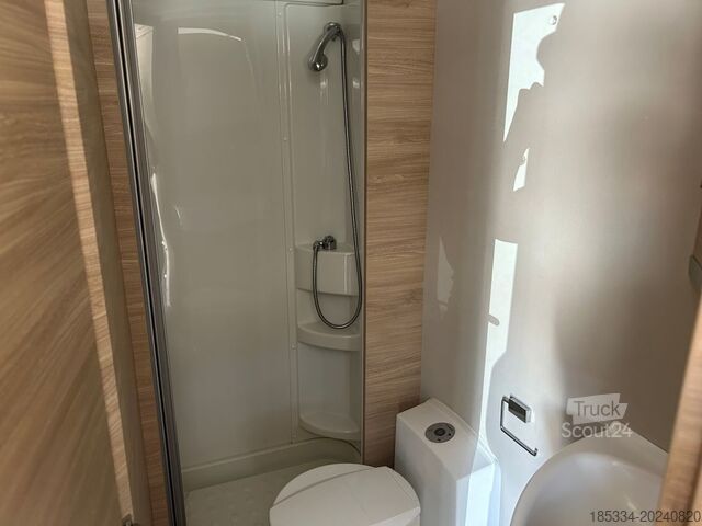 Ημι-ενσωματωμένο αυτοκινούμενο τροχόσπιτο Fiat Ducato Carasuite 650 MF Teilintegriert | Voll ausgestattet