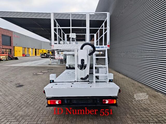 Hefplatform Nissan Cabstar 35.13 NT400 Multitel MS100