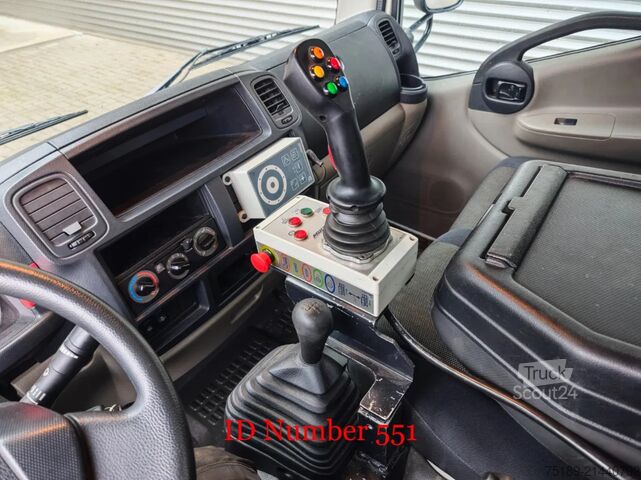 Hefplatform Nissan Cabstar 35.13 NT400 Multitel MS100