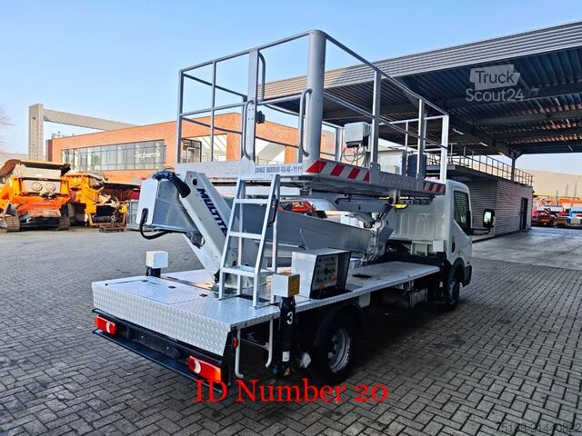 Hefplatform Nissan Cabstar 35.13 NT400 Multitel MS100