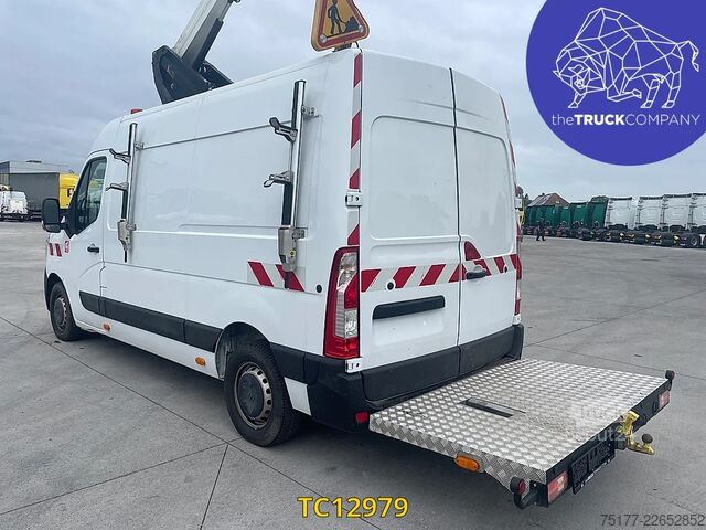 Zvedací plošina Renault Master 145.35 klubb