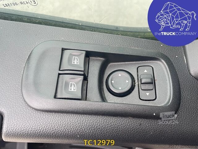 Plate-forme de levage Renault Master 145.35 klubb