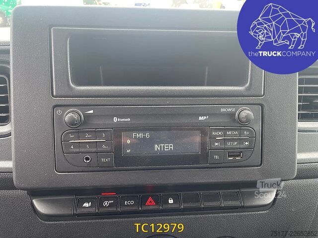 Plate-forme de levage Renault Master 145.35 klubb